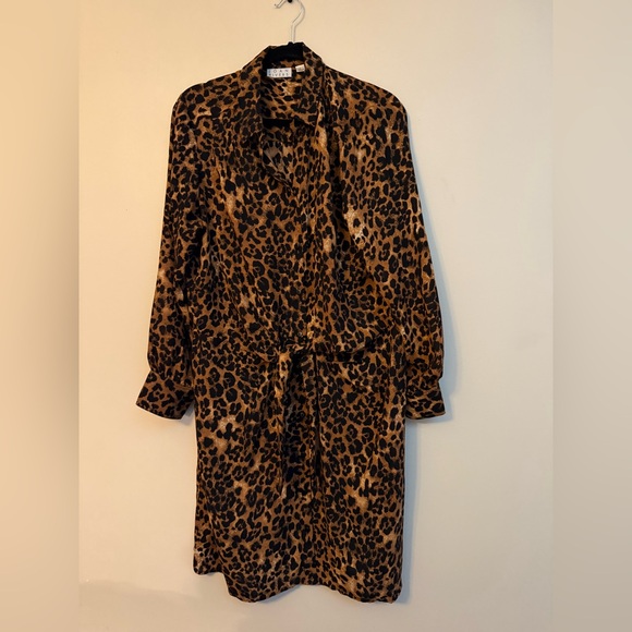 Joan Rivers Dresses & Skirts - Joan Rivers Animal Print Blouse